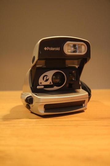 Polaroid 600 (instant camera vintage)