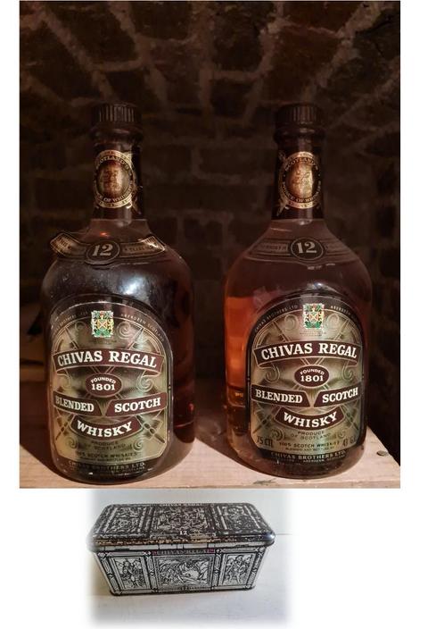 Chivas Regal 12 ans des années 1970 et boîte vintage, Collections, Vins, Comme neuf, Autres types, Autres régions, Pleine, Enlèvement ou Envoi