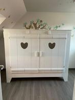Neutrale kinderkamer te koop, alsook een prachtig kastbed., Kinderen en Baby's, Ophalen, Zo goed als nieuw, Kast