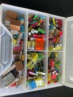 Auto: oldtimer onderdelen lampjes, zekeringen,…, Ophalen