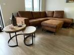 Cognac salon met bijzet tafeltjes en poef, Huis en Inrichting, Ophalen, Zo goed als nieuw