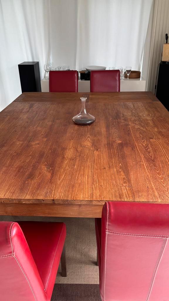 Vierkante massief houten tafel met 8 stoelen, Huis en Inrichting, Complete eetkamers, Zo goed als nieuw, Ophalen