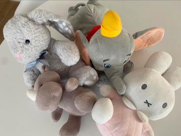 Teddyberen beschikbaar voor biedingen