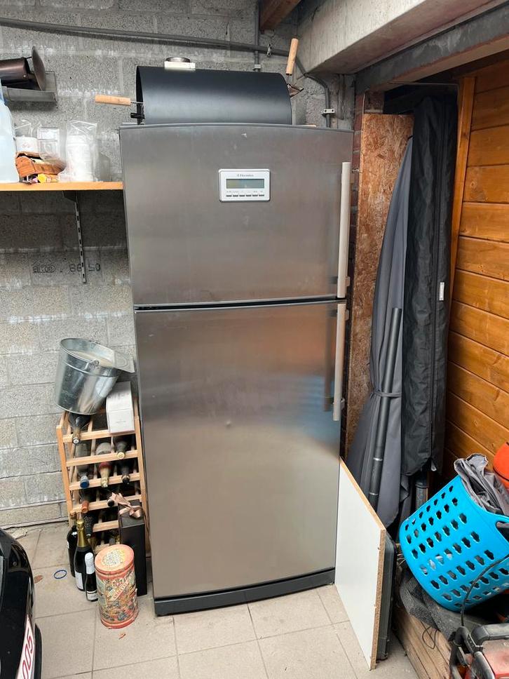 Amerikaanse koelkast koelen en vriezen Electrolux, Elektronische apparatuur, Koelkasten en IJskasten, Gebruikt, Met aparte vriezer