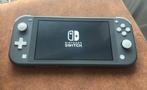Nintendo switch lite (grijs) + games, Games en Spelcomputers, Ophalen, Grijs, Zo goed als nieuw, Met beschermhoes of tas