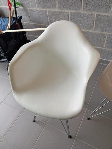 Vitra Eames replica DAR en DSR  eetkamerstoelen stukprijs beschikbaar voor biedingen