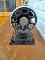 Machine à coudre Singer ancienne, Enlèvement