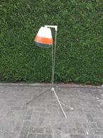 Vintage vloerlamp gemaakt van een droogkap, Huis en Inrichting, Lampen | Vloerlampen, Gebruikt, Vintage, Ophalen of Verzenden