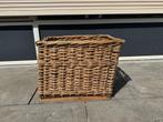 Rieten mand 58cm lang, 49 cm breed, 44 cm hoog, Huis en Inrichting, Ophalen, Gebruikt, Mand, Riet