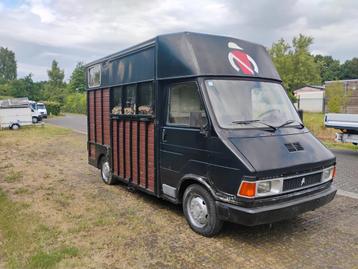Paarden camionette oldtimer 120000 km beschikbaar voor biedingen