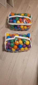 Te koop verschillende plastieke ballen voor een ballenbad, Enlèvement