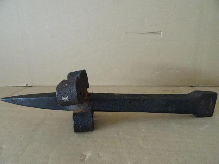 Antieke smeedijzeren haarspit zeisaambeeld zeisblok 1850, Antiek en Kunst, Antiek | Gereedschap en Instrumenten, Ophalen of Verzenden