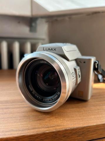 Panasonic Lumix DMC-FZ10, Enlèvement, Comme neuf