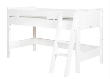 Halfhoogslaper 90x200 met schuine trap Combiflex Wit





 beschikbaar voor biedingen