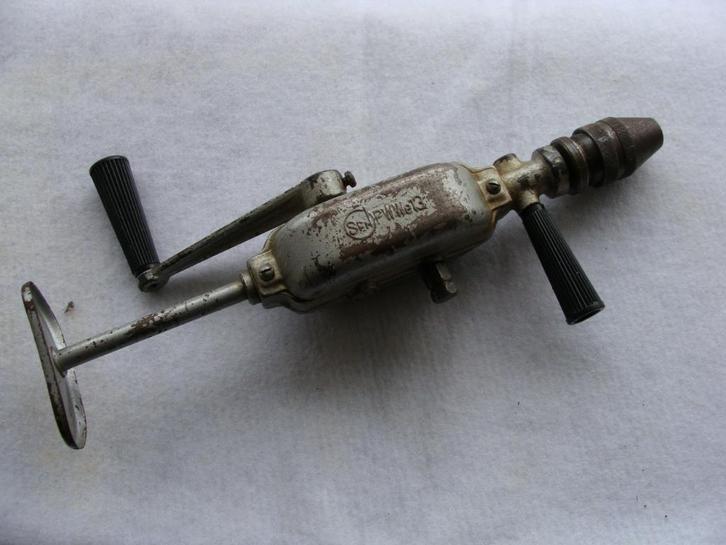PWWE, oude Poolse handboor, werkt altijd!!, Doe-het-zelf en Bouw, Gereedschap | Handgereedschap, Gebruikt, Ophalen of Verzenden