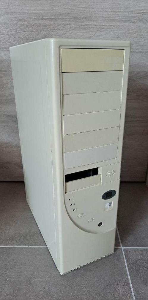 Retro big tower case, Computers en Software, Vintage Computers, Ophalen of Verzenden