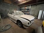2X BMW E28 + extra 2.8 motor, Auto's, 4 deurs, Achterwielaandrijving, Wit, Particulier