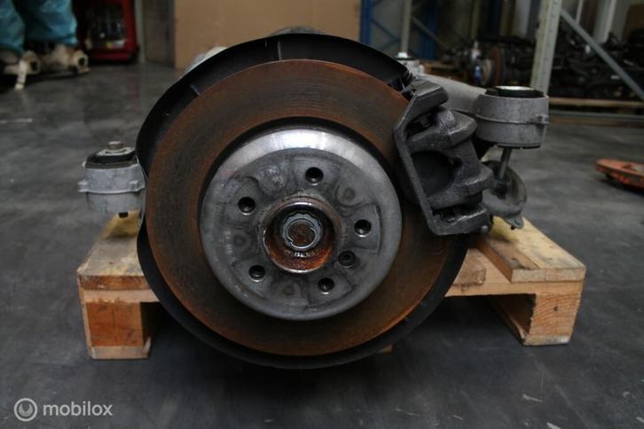 Remmenset achteraan compleet BMW 5 serie F10 (2009-heden), Auto-onderdelen, Remmen en Aandrijving, Gebruikt, Ophalen of Verzenden