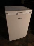 Petit frigo BEKO, Electroménager, Comme neuf, 85 à 120 cm, Sans bac à congélation, 45 à 60 cm