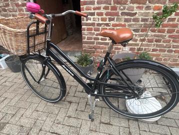 Avalon damesfiets met vaste voordrager + rieten mand beschikbaar voor biedingen