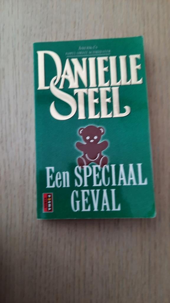 Danielle Steel - Een speciaal geval, Boeken, Ophalen of Verzenden, Gelezen, Danielle Steel