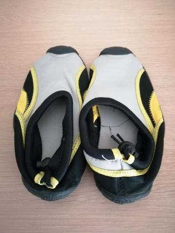 Waterschoenen maat 32 beschikbaar voor biedingen