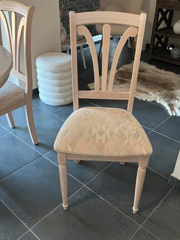 6 chaises en tres bon etat, Comme neuf, Enlèvement, Cinq, Six Chaises ou plus, Blanc