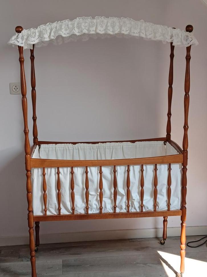 Wieg /hemelbedje, Kinderen en Baby's, Babywiegjes en Ledikanten, Zo goed als nieuw, Overige typen, Ophalen