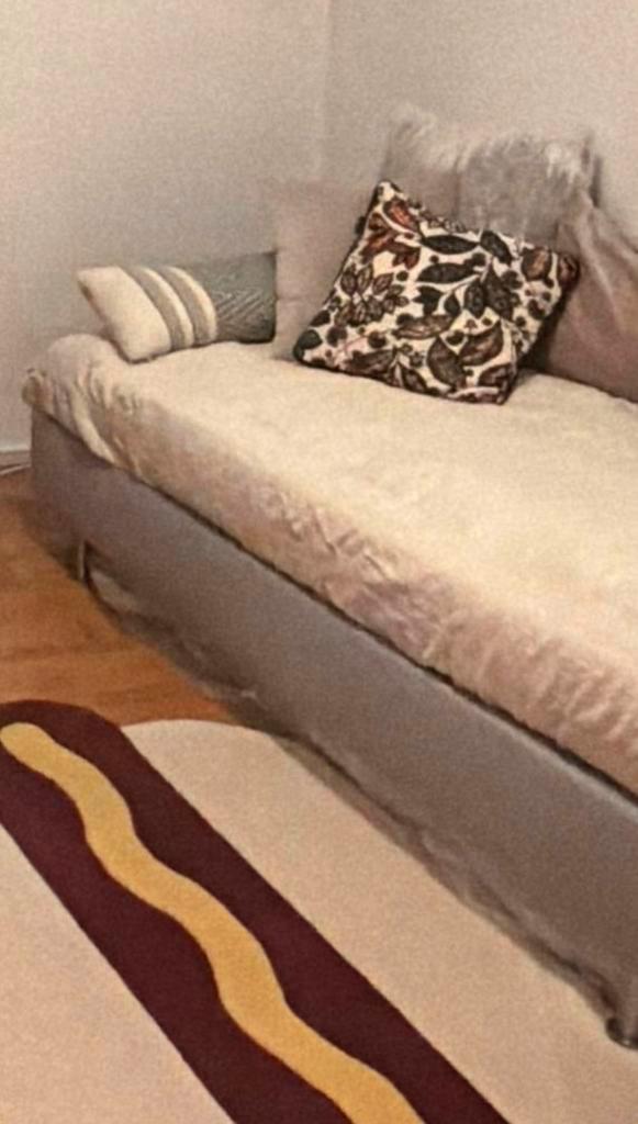 Sommier et matelas en vente, Maison & Meubles, Chambre à coucher | Matelas & Sommiers, Utilisé, Matelas, 80 cm, 200 cm, Enlèvement