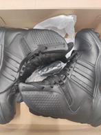 Nieuwe Adidas GSG-9.2 (US9) boots, Noir, Bottes, Enlèvement ou Envoi, Adidas