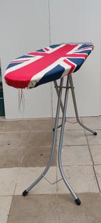 Strijkplank en stoomstrijkijzer, Elektronische apparatuur, Strijkijzers en Strijkplanken, Ophalen, Zo goed als nieuw, Strijkijzer met snoer