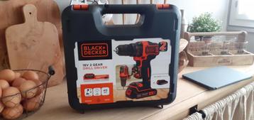 Perceuse black et decker neuf disponible aux enchères