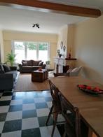 Lierde : Halfopen bebouwing met drie slaapkamers., Immo, 280 kWh/m²/jaar, 250 m², Direct bij eigenaar, 3 kamers