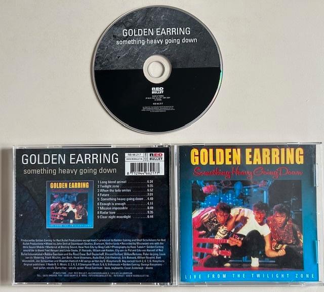 CD GOLDEN EARRING - LIVE - SOMETHING HEAVY  GOING DOWN, Cd's en Dvd's, Cd's | Rock, Zo goed als nieuw, Poprock, Ophalen of Verzenden