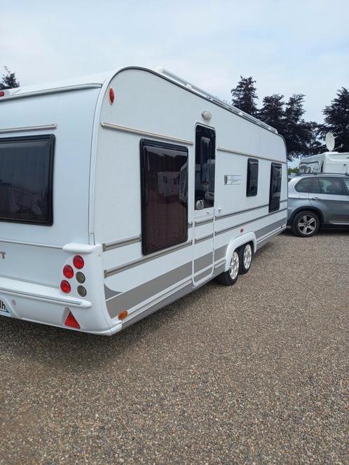 Tabbert Verdi, Caravans en Kamperen, Caravans, Particulier, tot en met 4, 1500 - 2000 kg, Standaardzit, Tabbert, Vast bed, 7 tot 8 meter