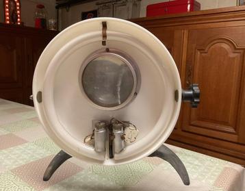 Te restoreren loeplamp beschikbaar voor biedingen