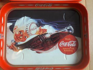 Coca Cola dienbladen beschikbaar voor biedingen