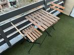 Buitentafel en 2 stoelen, Ophalen, Zo goed als nieuw