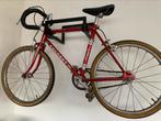 Peugeot kind koersfiets vintage met muurhouder, Fietsen en Brommers, Ophalen