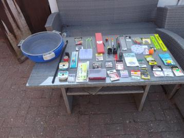 nieuwe zeef met klein materiaal  beschikbaar voor biedingen