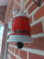 Kersklokje/keramisch/rood met winters decor, Ophalen of Verzenden