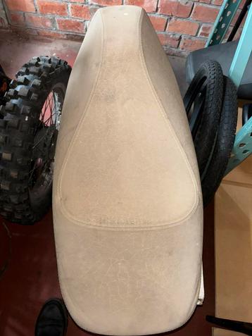 Selle Piaggio Vespa., Enlèvement ou Envoi, Selle, Piaggio