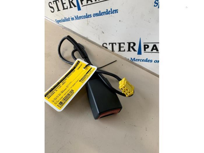 Veiligheidsgordel Insteek rechts-voor van een Mercedes SL, Auto-onderdelen, Interieur en Bekleding, Mercedes-Benz, Gebruikt, 3 maanden garantie