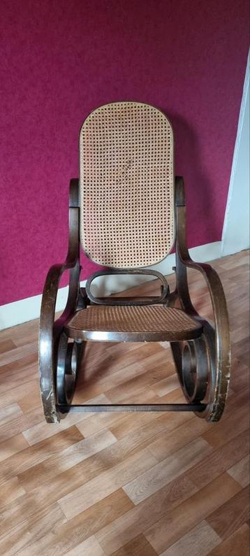 Fauteuil rocking-chair style thonet  beschikbaar voor biedingen