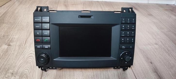 VW Crafter/Mercedes Sprinter Navigatie RY2360 HVW9069006200, Auto diversen, Autonavigatie, Zo goed als nieuw, Ophalen of Verzenden