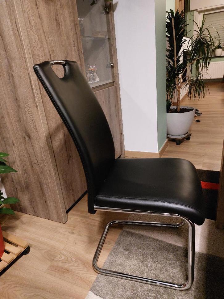 6 stoelen - Gratis, Huis en Inrichting, Stoelen, Gebruikt, Vijf, Zes of meer stoelen, Zwart, Ophalen