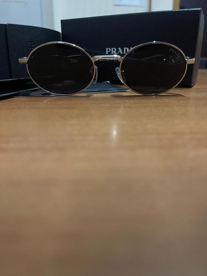 Occhiali da sole Prada, Kleding | Dames, Overige Dameskleding, Nieuw, Ophalen of Verzenden