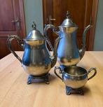 2 kannen en 1 suikerpot verzilverd, Ophalen