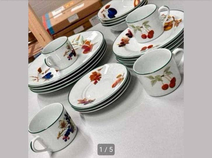 Royal Worcester Evesham Vale - 20 delig servies - Tableware, Antiek en Kunst, Antiek | Servies los, Ophalen of Verzenden