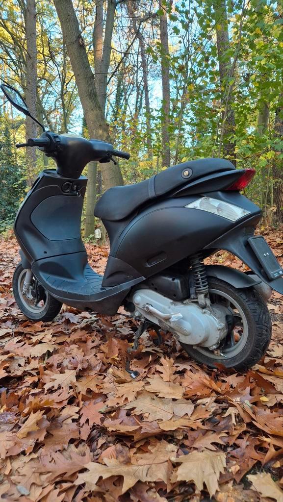 Piaggio zip 2takt, Fietsen en Brommers, Scooters | Piaggio, Gebruikt, Zip, Klasse B (45 km/u), Elektrisch, Ophalen